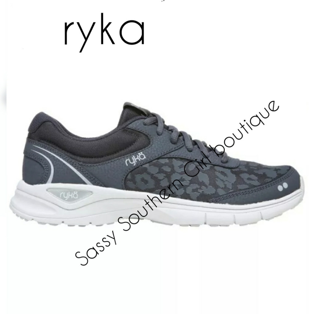 ⭐🆕Ryka Steel Grey Cheetah athletic shoes